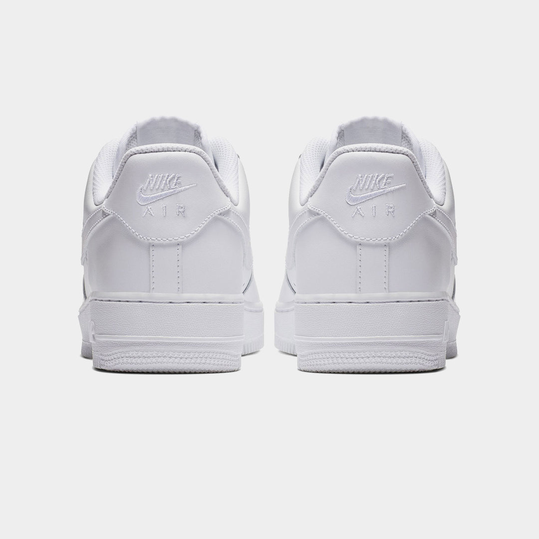 Nike Air Force 1 07 Triple White