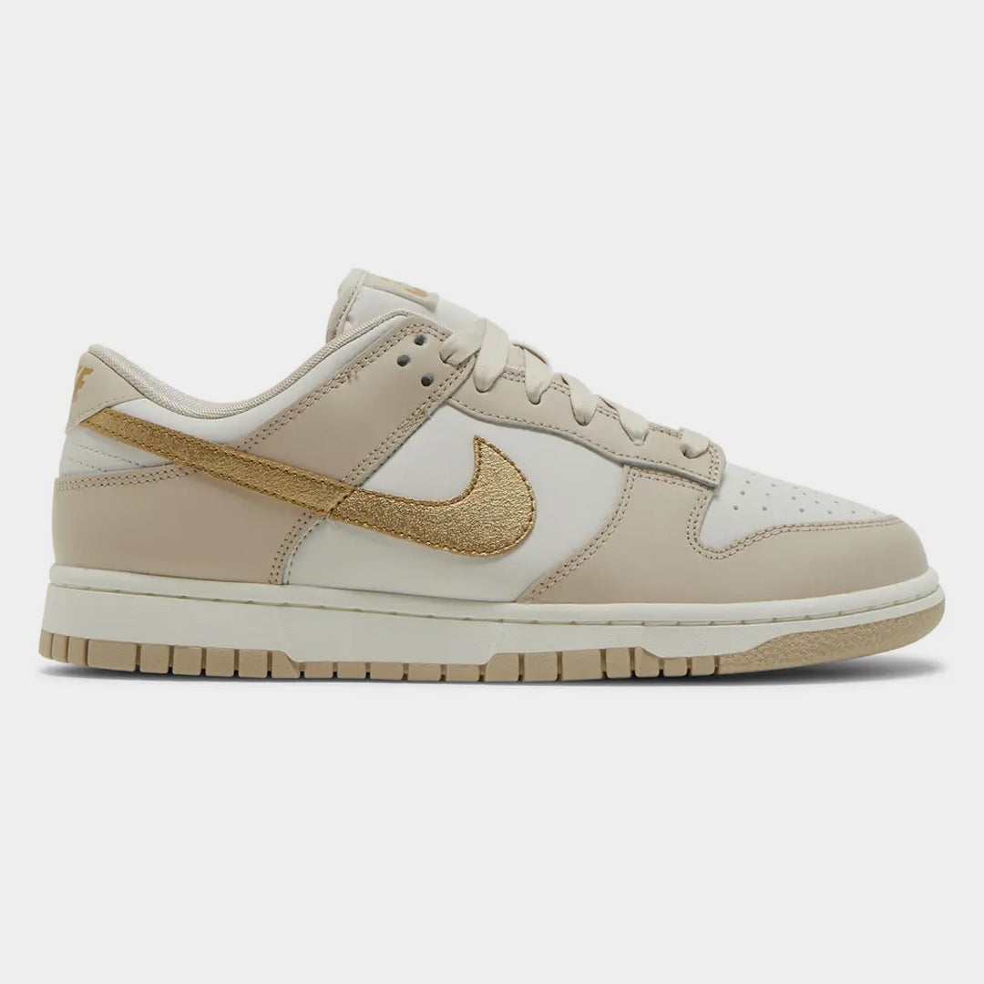 Nike SB Dunk Low GOLD SWOOSH
