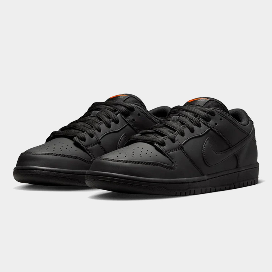 Nike SB Dunk Low