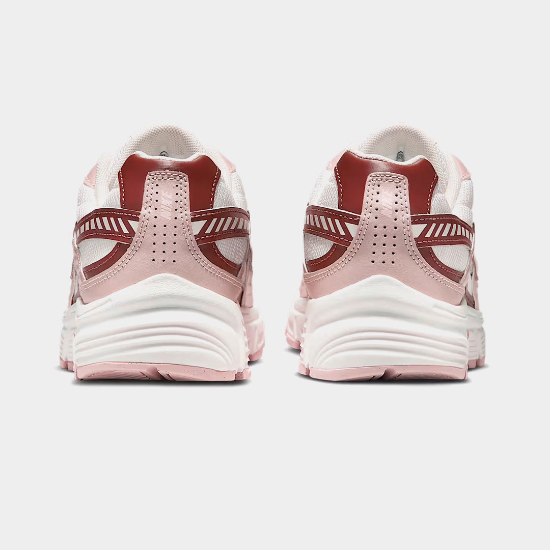 Nike Initiator